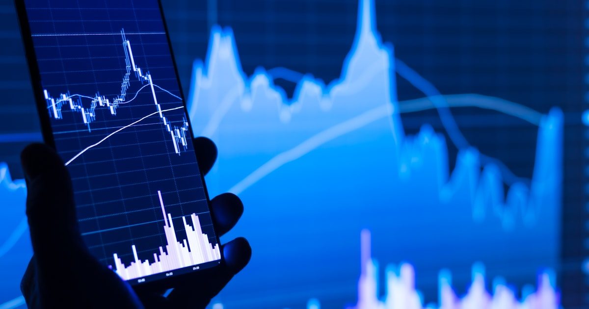 Emerging-Market Equities Slide as Tech Selloff and Rising Crude Oil Pressure Broader Sentiment