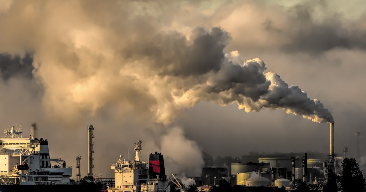 EPA Moves to Loosen Pollution Limits on Heavy-Duty Trucks, Reversing Biden-Era Standards