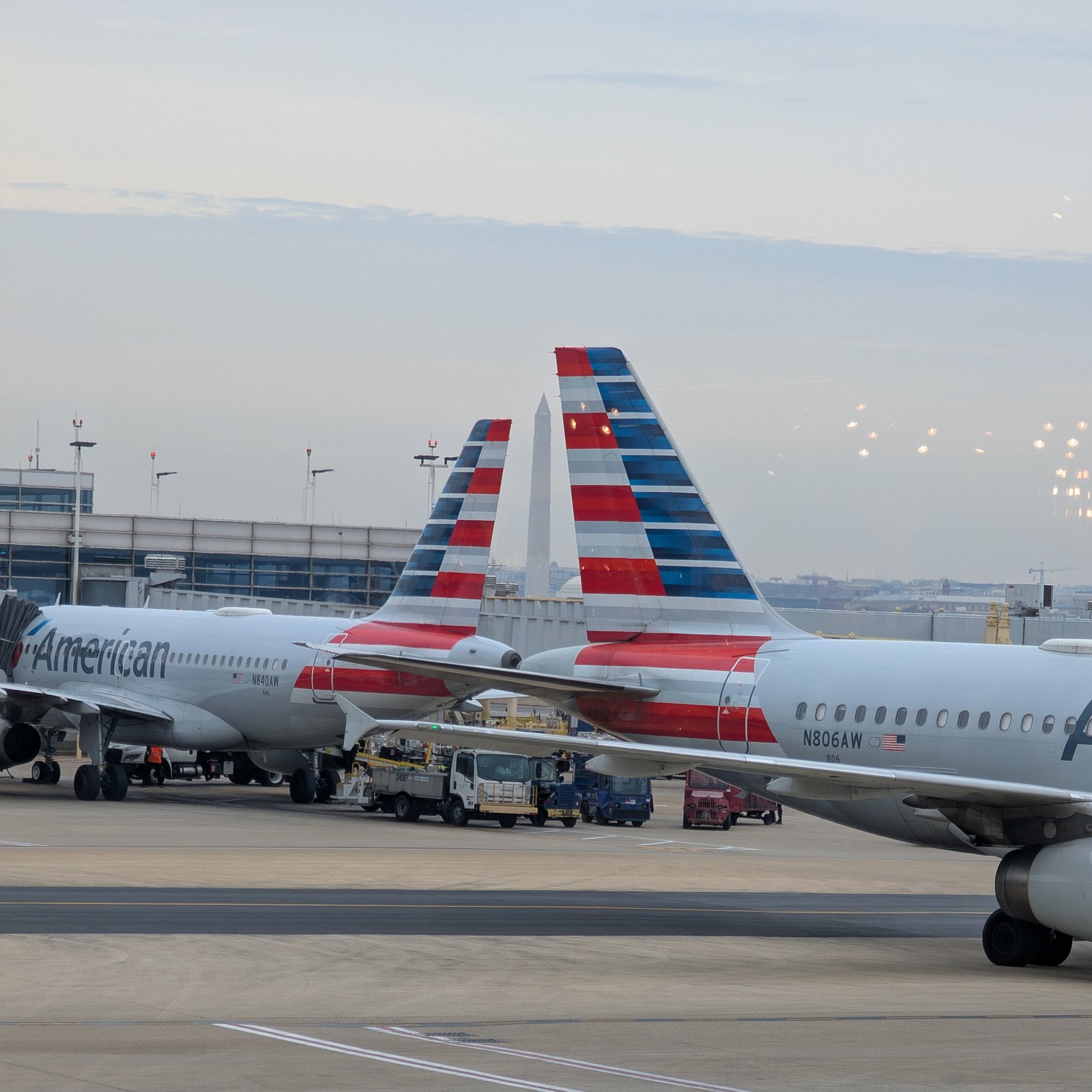 Aircraft near Ronald Reagan Washington National Airport with the Washington Monument in the distance